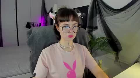 Snapshot of risosweet chatting on 06/08/26, 08:20 Alice online show from 06/08/26, 08:20