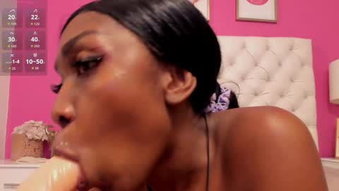 Snapshot of ritagibsonn chatting on 09/13/25, 10:53 Rita online show from 09/13/25, 10:53