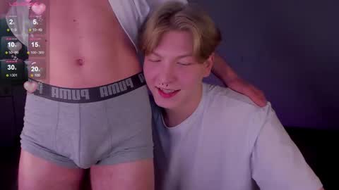 Snapshot of riverflow10 chatting on 10/28/25, 09:35 Mickey and Timmy online show from 10/28/25, 09:35