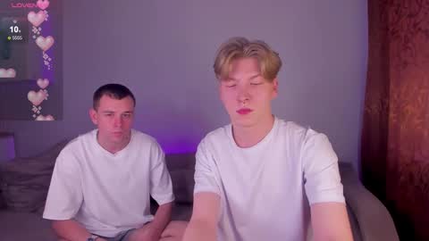 Snapshot of riverflow10 chatting on 10/29/25, 09:11 Mickey and Timmy online show from 10/29/25, 09:11