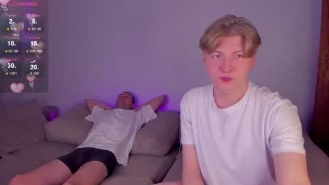 Snapshot of riverflow10 chatting on 11/02/25, 04:42 Mickey and Timmy online show from 11/02/25, 04:42