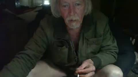 Snapshot of riverratggg chatting on 05/19/26, 06:47 riveratggg online show from 05/19/26, 06:47