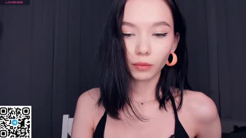 Snapshot of rizz_ky chatting on 02/22/26, 03:32 Rina online show from 02/22/26, 03:32