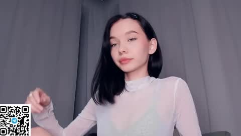 Snapshot of rizz_ky chatting on 02/27/26, 10:32 Rina online show from 02/27/26, 10:32