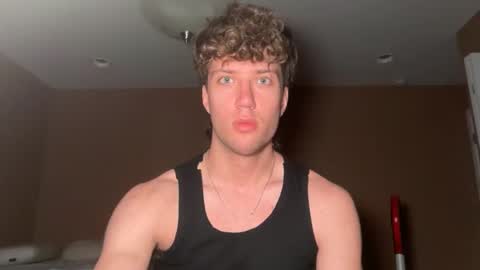 Snapshot of rjbrown03 chatting on 03/30/26, 06:36 rjbrown03 online show from 03/30/26, 06:36