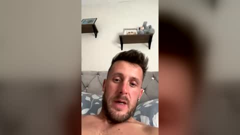 rjg_1992 online show from 06/14/26, 06:54