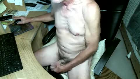 Snapshot of rjm2023 chatting on 02/13/25, 11:50 Bobby online show from 02/13/25, 11:50