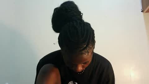 Snapshot of rlessing2 chatting on 02/16/26, 06:53 rlessing2 online show from 02/16/26, 06:53