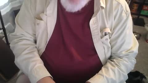 Snapshot of rndmronnie chatting on 09/09/25, 05:45 Ron Rodan online show from 09/09/25, 05:45