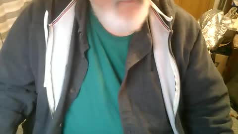 Snapshot of rndmronnie chatting on 01/06/26, 09:39 Ron Rodan online show from 01/06/26, 09:39