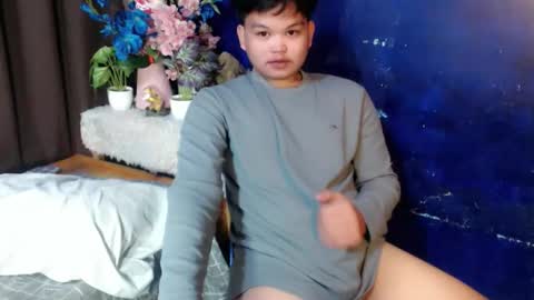 Snapshot of rnl_cum chatting on 04/17/26, 05:49 RICH MY GOAL online show from 04/17/26, 05:49