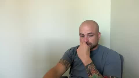 roadking1122 online show from 10/23/25, 05:12