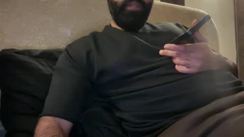 Snapshot of roamexotic00 chatting on 01/18/26, 09:29 roamexotic00 online show from 01/18/26, 09:29