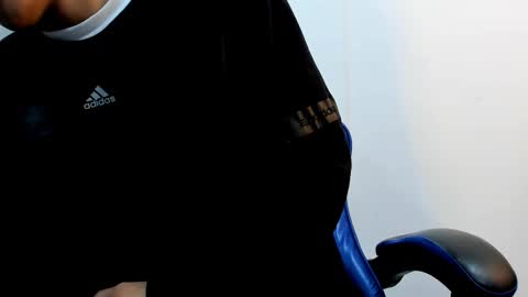 Roan Birkin online show from 11/27/25, 07:16