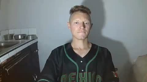 RoastingCorn online show from 09/17/25, 01:51