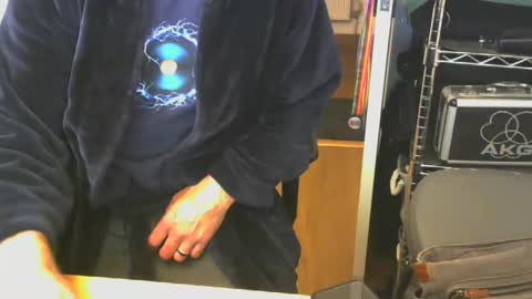 rob3616 online show from 10/09/25, 09:02