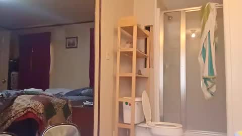 Snapshot of rob459470 chatting on 09/14/25, 05:23 rob459470 online show from 09/14/25, 05:23