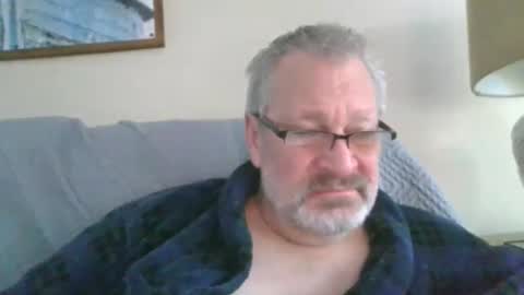 rob872217 online show from 01/19/25, 09:02