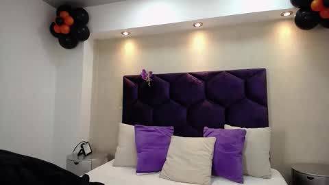 Snapshot of robbinblaze chatting on 10/27/25, 04:49 Robbin online show from 10/27/25, 04:49