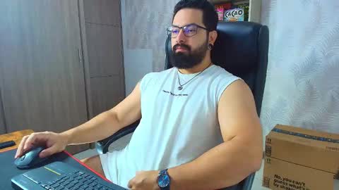 Robby online show from 12/04/25, 10:29