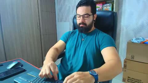 Robby online show from 12/15/25, 03:33