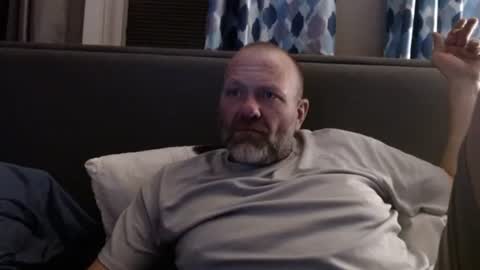 Snapshot of robbybecker71 chatting on 01/20/25, 08:41 Chargedemotion online show from 01/20/25, 08:41