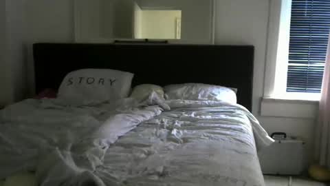 rober10000 online show from 11/12/25, 08:04