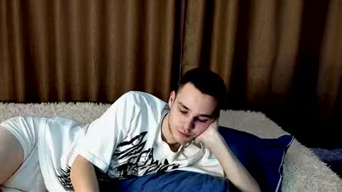 Snapshot of robert10211 chatting on 02/20/26, 09:00 robert10211 online show from 02/20/26, 09:00