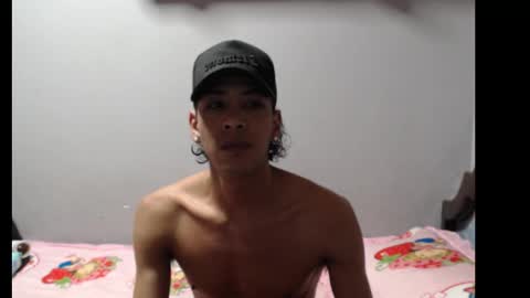 Snapshot of robert_kingg chatting on 12/20/25, 08:54 robert_kingg online show from 12/20/25, 08:54