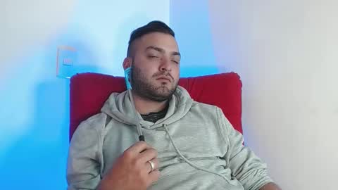 Stiven - online show from 02/07/25, 08:55