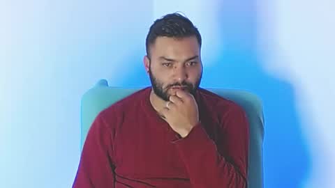 Stiven - online show from 11/18/25, 06:51