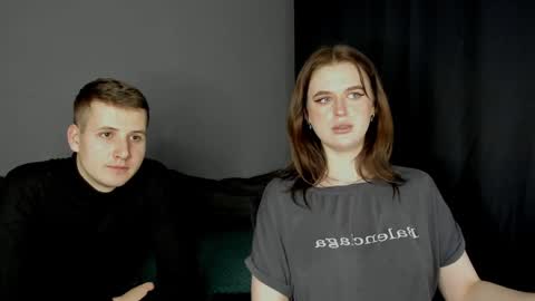 Snapshot of robert_lisa chatting on 12/16/24, 02:05 Lisa and Robert i am online all days 900 am GMT3 online show from 12/16/24, 02:05