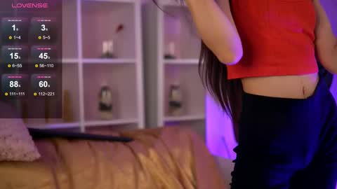 Snapshot of robertarosetti chatting on 03/06/25, 11:47 Roberta online show from 03/06/25, 11:47