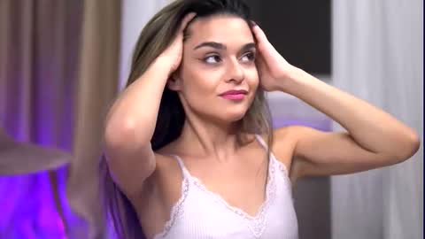 Snapshot of robertarosetti chatting on 12/03/25, 08:23 Roberta online show from 12/03/25, 08:23