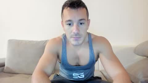 roberto4ever online show from 10/25/25, 05:04