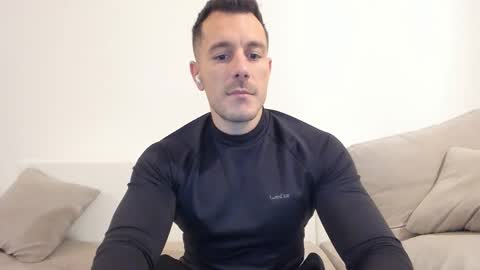 roberto4ever online show from 11/27/25, 04:31