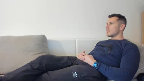 roberto4ever online show from 11/30/25, 12:09