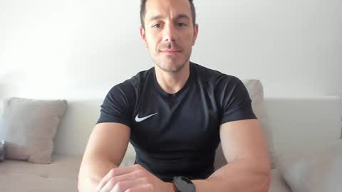 roberto4ever online show from 04/25/26, 05:32