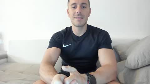 roberto4ever online show from 04/29/26, 08:51