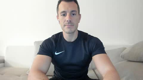 roberto4ever online show from 05/09/26, 09:36