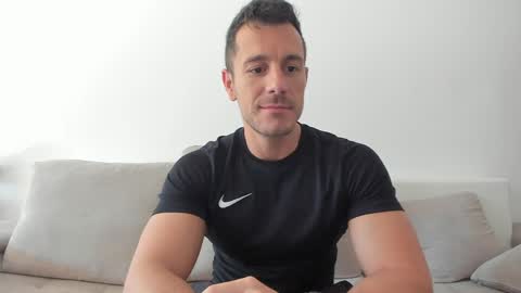 roberto4ever online show from 05/11/26, 05:46