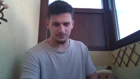 Snapshot of roberto_twink1 chatting on 01/12/26, 07:46 Roberto online show from 01/12/26, 07:46