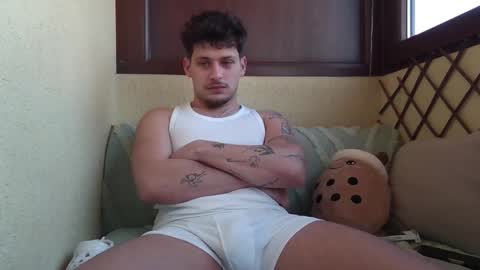 Snapshot of roberto_twink1 chatting on 03/09/26, 06:39 Roberto online show from 03/09/26, 06:39