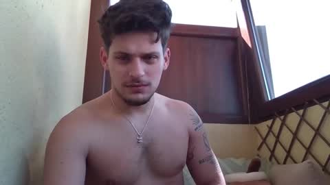 Snapshot of roberto_twink1 chatting on 03/13/26, 11:17 Roberto online show from 03/13/26, 11:17