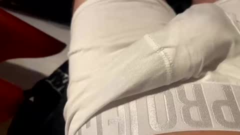 Snapshot of robertoroby12 chatting on 02/02/25, 04:26 robertoroby12 online show from 02/02/25, 04:26