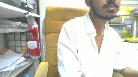 Snapshot of robertsalia220 chatting on 12/26/24, 10:48 Robertsalia online show from 12/26/24, 10:48