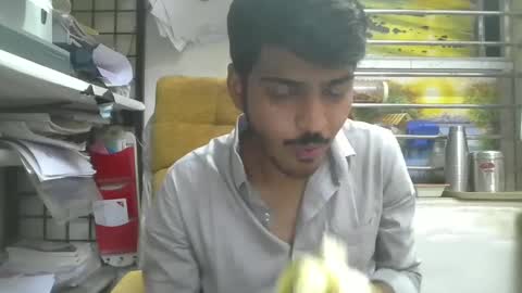 Snapshot of robertsalia220 chatting on 03/10/25, 12:59 Robertsalia online show from 03/10/25, 12:59