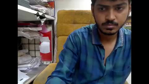 Snapshot of robertsalia220 chatting on 10/03/25, 12:35 Robertsalia online show from 10/03/25, 12:35