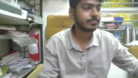 Snapshot of robertsalia220 chatting on 01/10/26, 12:29 Robertsalia online show from 01/10/26, 12:29