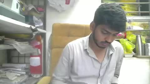 Snapshot of robertsalia220 chatting on 03/12/26, 12:44 Robertsalia online show from 03/12/26, 12:44